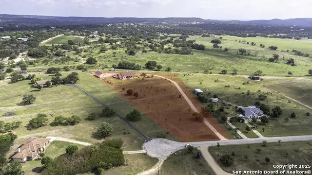 187 tracks Center Point, TX 78010